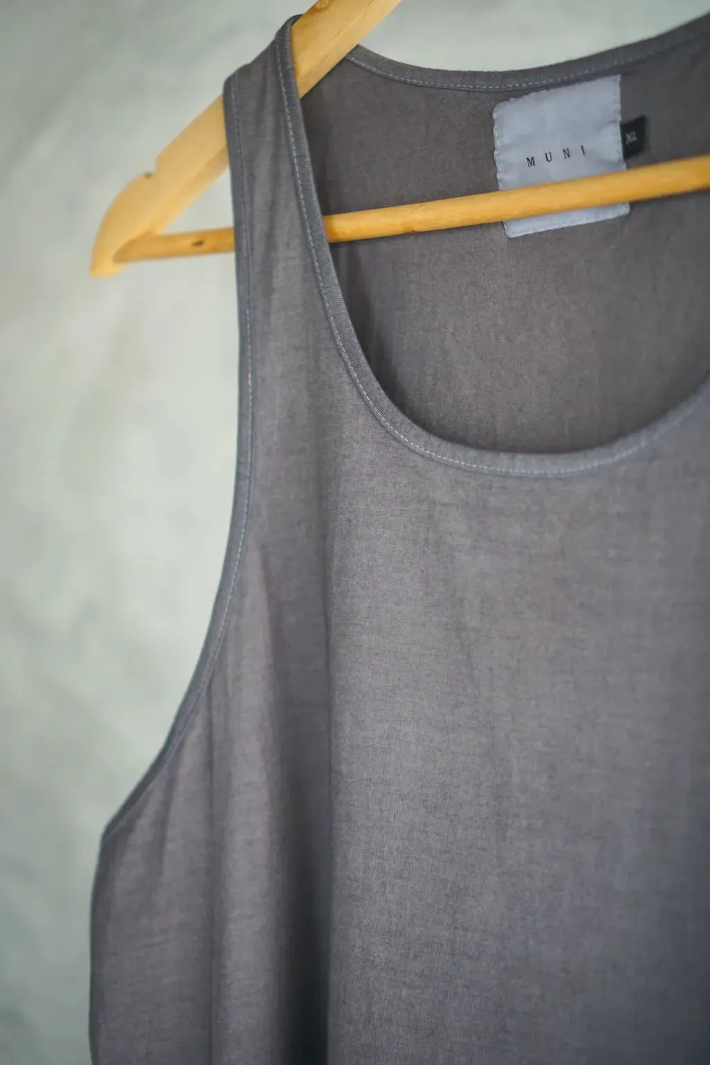 MUNI T-Shirt: Tank Top Bamboo Men (Concrete)